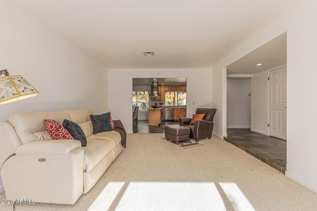 142 E VOLTAIRE Avenue, Phoenix, AZ 85022 — photo 5