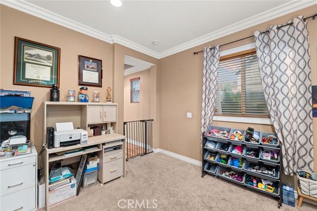 16422 Empire Lakes Court, Fontana, CA 92336