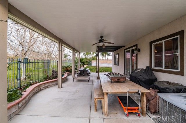 16422 Empire Lakes Court, Fontana, CA 92336