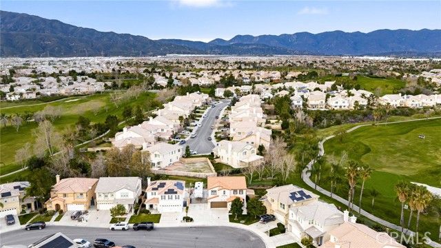 16422 Empire Lakes Court, Fontana, CA 92336