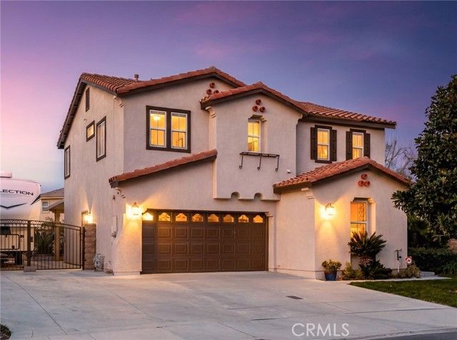 16422 Empire Lakes Court, Fontana, CA 92336