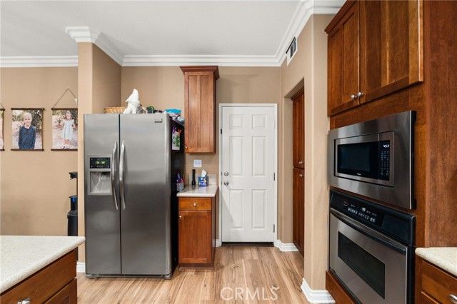 16422 Empire Lakes Court, Fontana, CA 92336