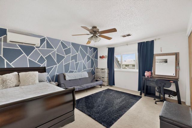 3720 General Stilwell Street NE, Albuquerque, NM 87111