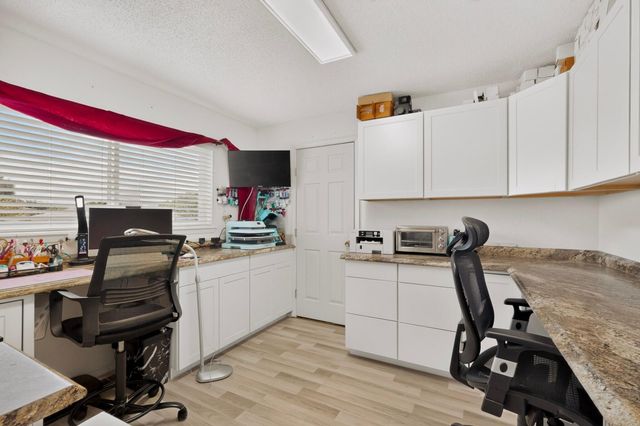 3720 General Stilwell Street NE, Albuquerque, NM 87111