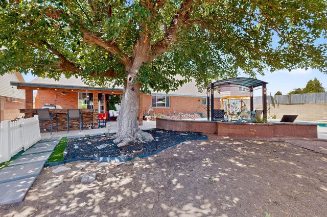 3720 General Stilwell Street NE, Albuquerque, NM 87111