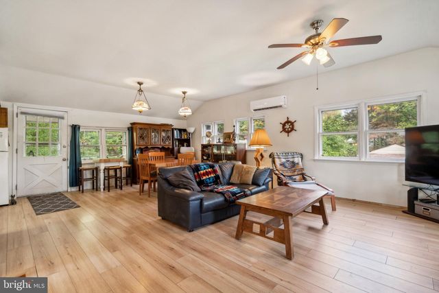 14 BRIDGE 5, Pipersville, PA 18947