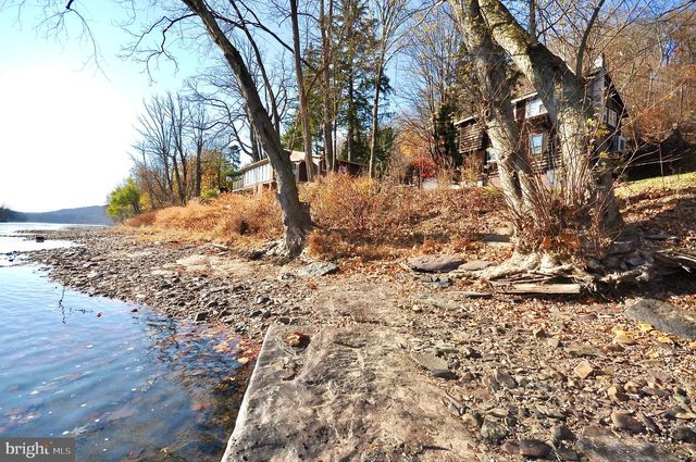 14 BRIDGE 5, Pipersville, PA 18947