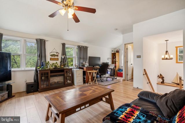 14 BRIDGE 5, Pipersville, PA 18947