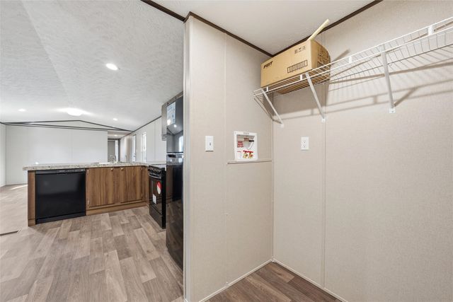 618 E 6th Street A, Blum, TX 76627