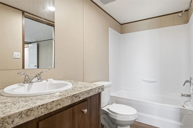 618 E 6th Street A, Blum, TX 76627