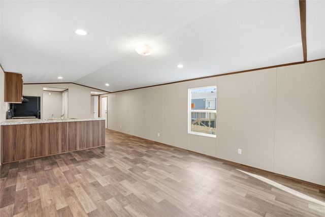 618 E 6th Street A, Blum, TX 76627