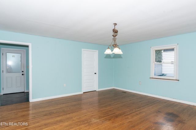 1202 Tapoco Ave, Maryville, TN 37801