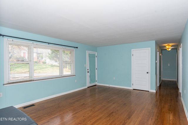 1202 Tapoco Ave, Maryville, TN 37801