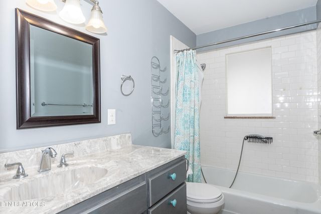 1202 Tapoco Ave, Maryville, TN 37801