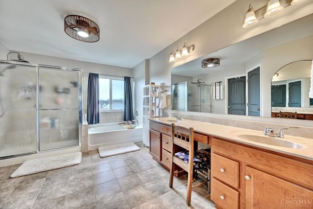 1425 Woodbury Glen Drive, Batavia Twp, OH 45102