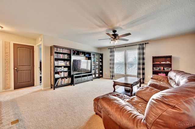 1425 Woodbury Glen Drive, Batavia Twp, OH 45102