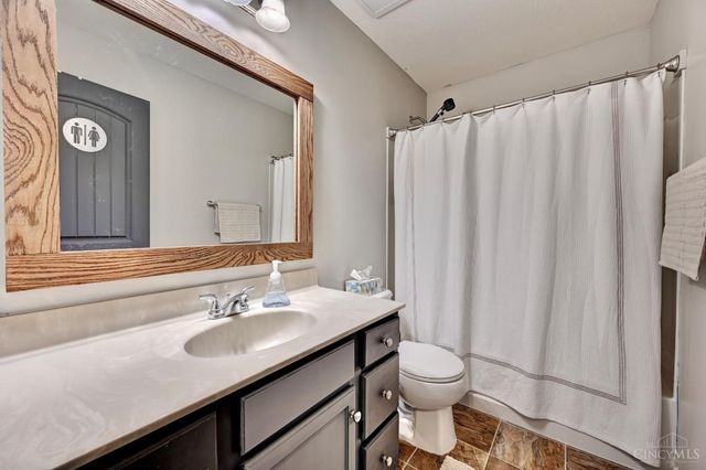 1425 Woodbury Glen Drive, Batavia Twp, OH 45102