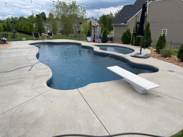 1425 Woodbury Glen Drive, Batavia Twp, OH 45102