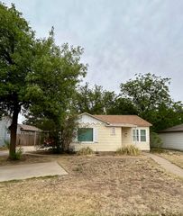 2718 29th Street, Lubbock, TX 79410