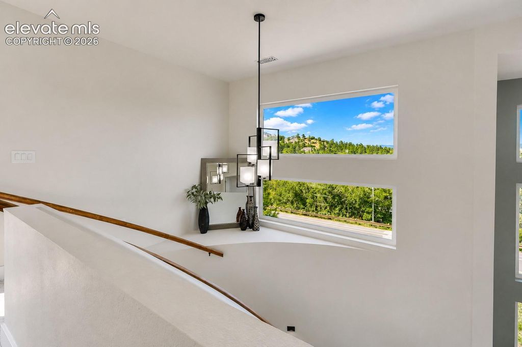 35 E Woodmen Road, Colorado Springs, CO 80919