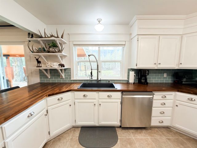 763 Adam Sherry Rd, Colville, WA 99114