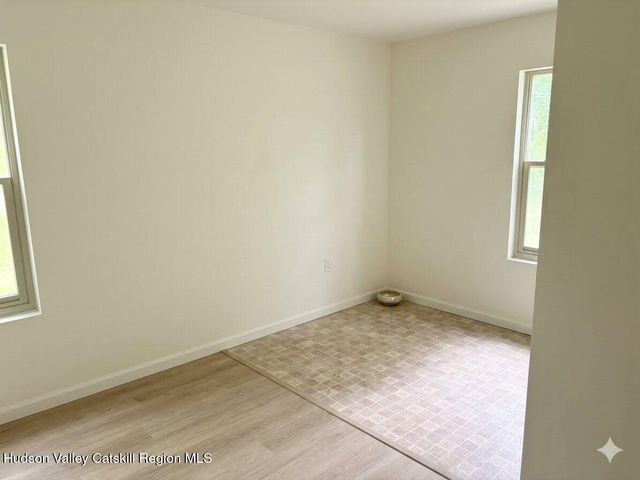 71 Cole Lane, West Coxsackie, NY 12192