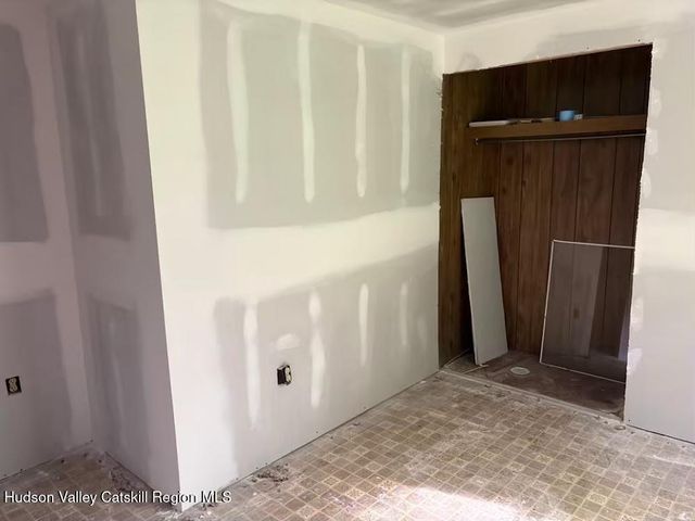 71 Cole Lane, West Coxsackie, NY 12192