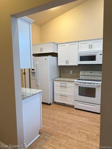 12276 Pagels Drive, Grand Blanc, MI 48439