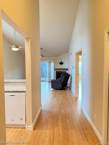 12276 Pagels Drive, Grand Blanc, MI 48439