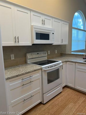 12276 Pagels Drive, Grand Blanc, MI 48439