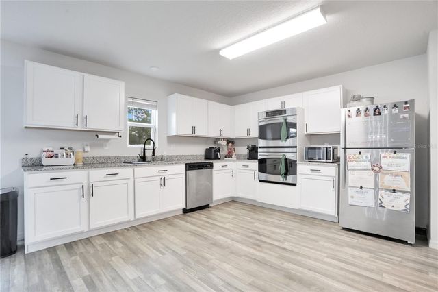 301 SALMON WAY, Kissimmee, FL 34759