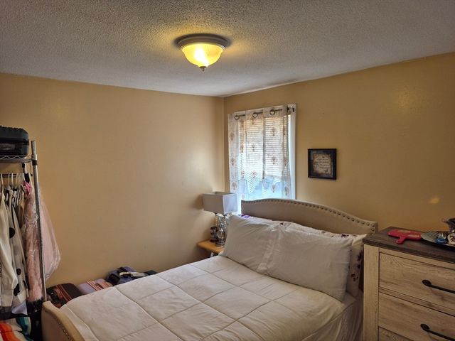 58 Eureka, Springfield, MA 01104