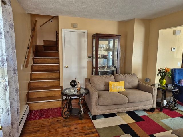 58 Eureka, Springfield, MA 01104