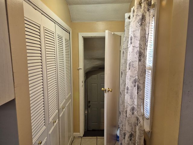 58 Eureka, Springfield, MA 01104