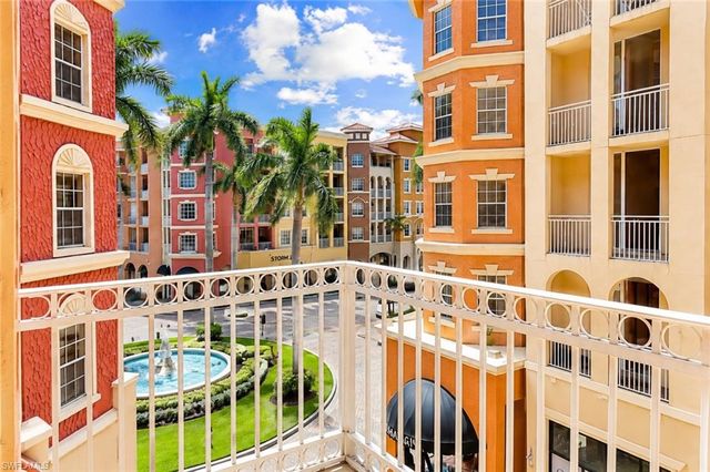 410 Bayfront PL 2308, Naples, FL 34102
