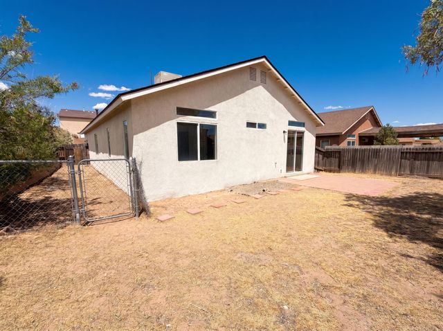 6948 Angela Drive NE, Rio Rancho, NM 87144