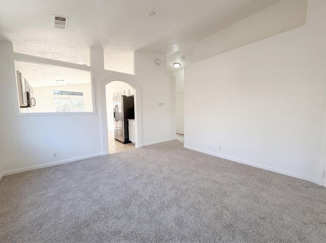 6948 Angela Drive NE, Rio Rancho, NM 87144