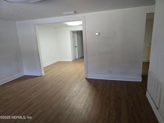 7772 LAKE PARK Drive, Jacksonville, FL 32208