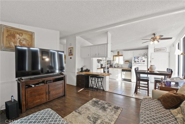 2191 Harbor Boulevard 7, Costa Mesa, CA 92627