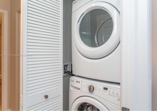 5250 NW 84th Ave 1-0813, Doral, FL 33166