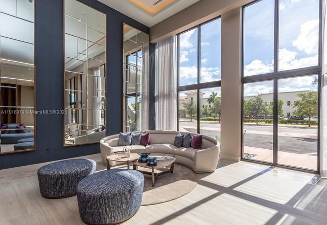 5250 NW 84th Ave 1-0813, Doral, FL 33166