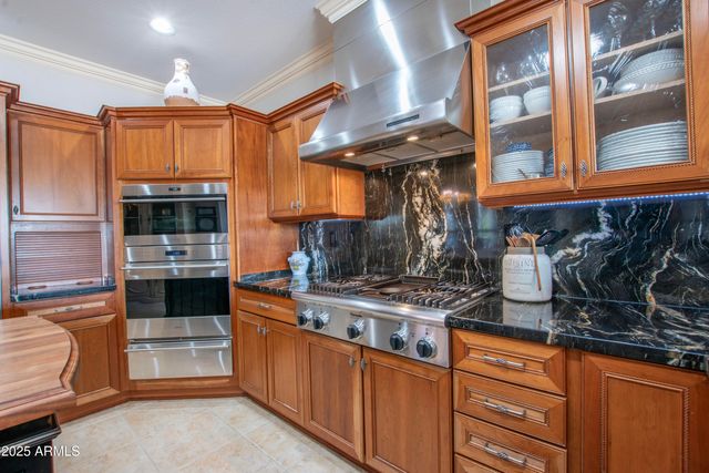 15947 W MULBERRY Drive, Goodyear, AZ 85395