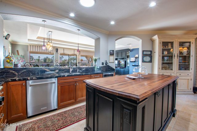 15947 W MULBERRY Drive, Goodyear, AZ 85395