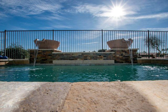 15947 W MULBERRY Drive, Goodyear, AZ 85395