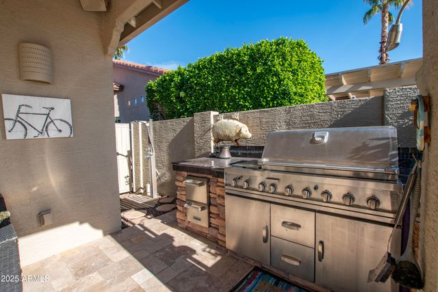 15947 W MULBERRY Drive, Goodyear, AZ 85395