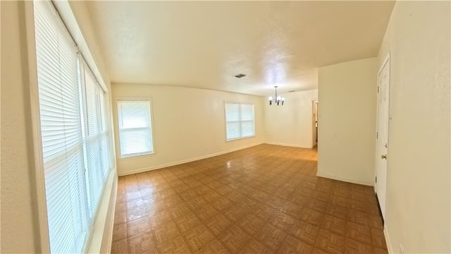 800 Hamilton St, Sinton, TX 78387