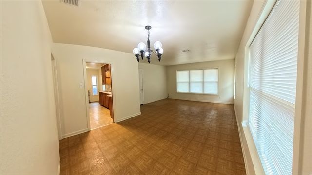 800 Hamilton St, Sinton, TX 78387