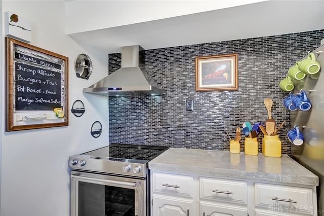 3241 Gracemore Avenue, Dayton, OH 45420