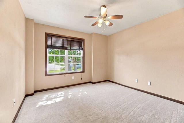 W7252 DOVER COURT, Greenville, WI 54942