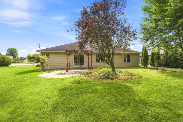 W7252 DOVER COURT, Greenville, WI 54942